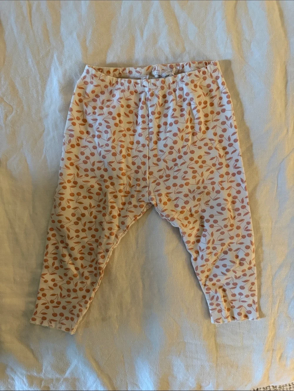 Bonpoint Cream Pajama Set with Pink Leaf Motif